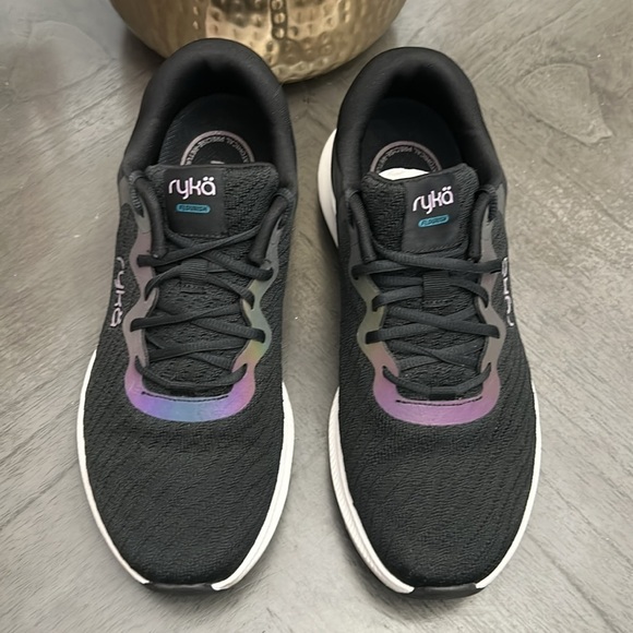 Ryka Flourish Walking Shoe (WIDE) - Picture 4 of 10